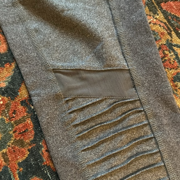 AlO yoga leggings - Picture 6 of 16